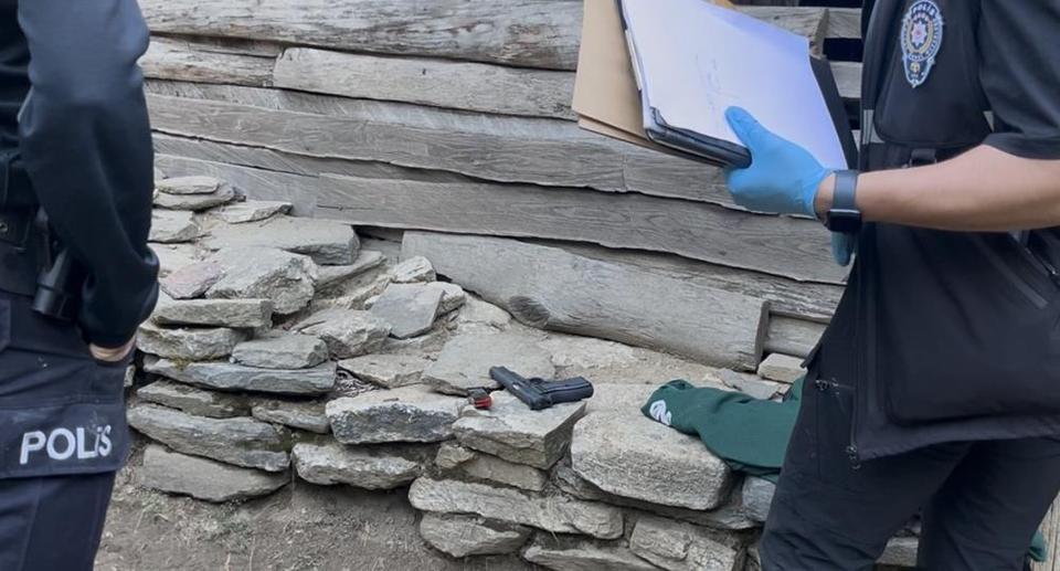 Kestane kavgası kana bulandı: 3 kişi vuruldu