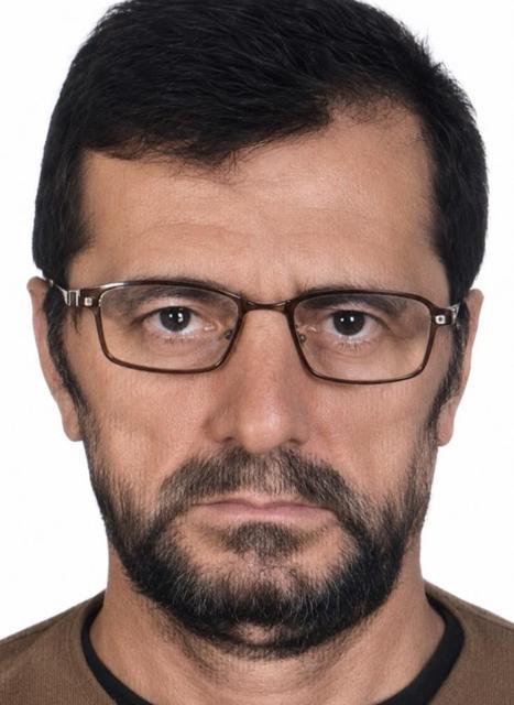 Bahçede yanmış halde ölü bulundu