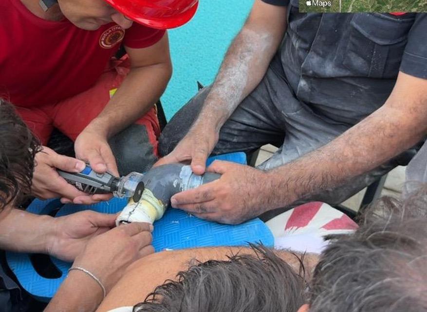 HAVUZDA KOLU SIKIŞAN 4 YAŞINDAKİ ÇOCUK KURTARILDI