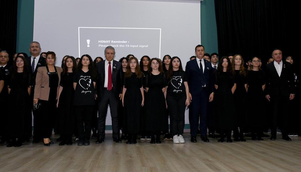 KUŞADASI'NDA ATATÜRK TÖRENLE ANILDI
