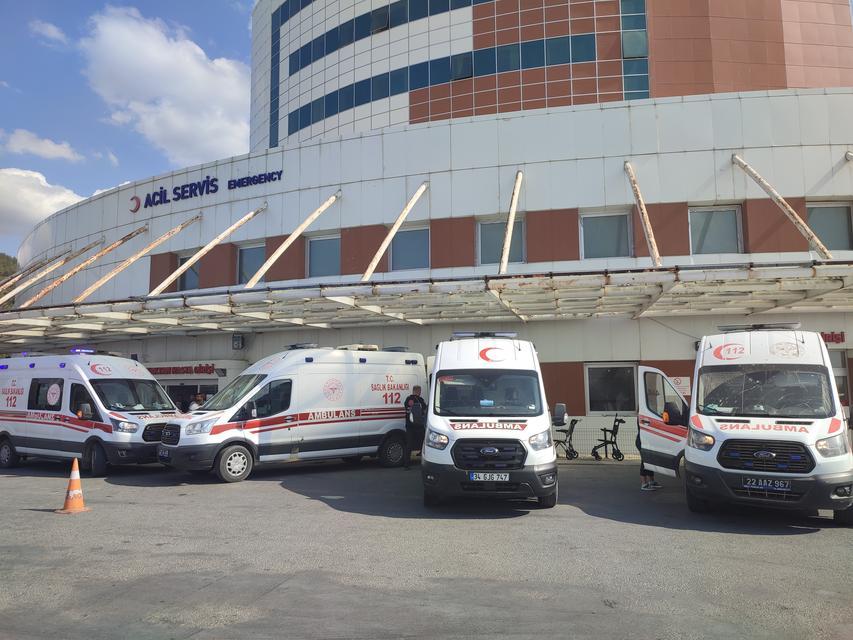 Kimyasal maddeden zehirlenen 5 işçi hastaneye kaldırıldı