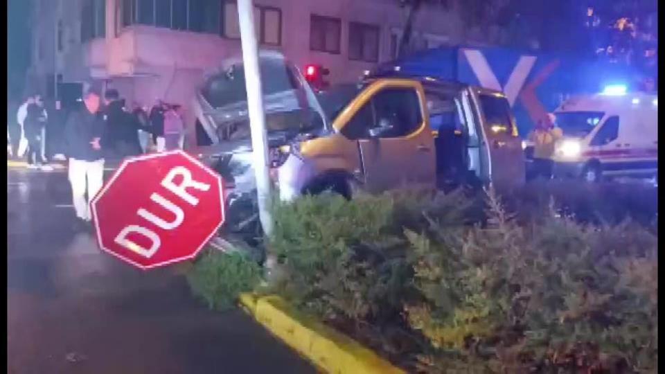 2 araç kazaya karıştı: 7 yaralı