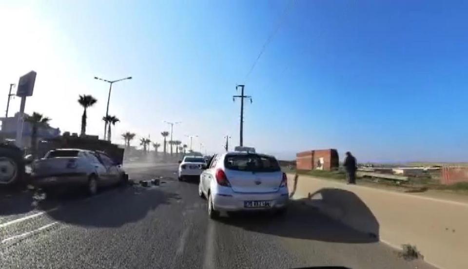 Traktörle otomobil çarpıştı: 1 yaralı