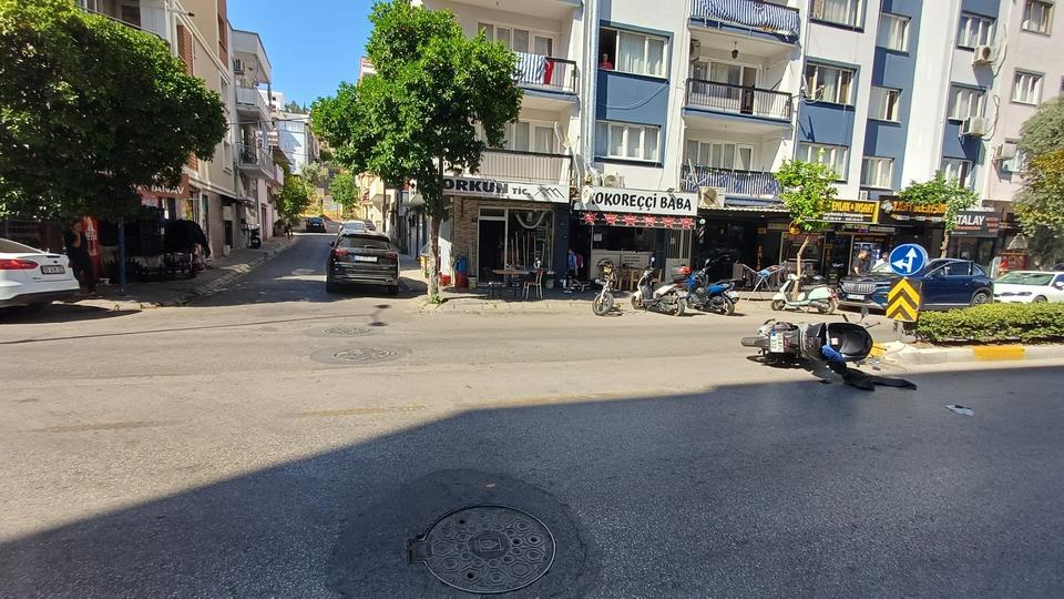 OTOMOBİL İLE MOTOSİKLET ÇARPIŞTI: 1 YARALI