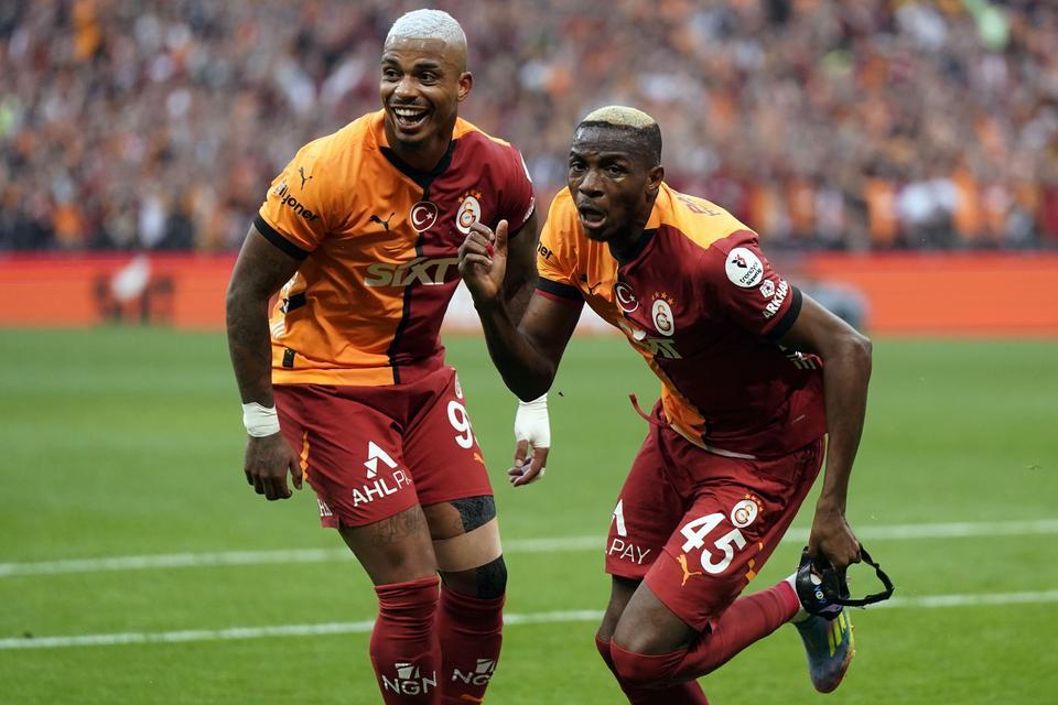 TRENDYOL SÜPER LİG: GALATASARAY: 2 - KAYSERİSPOR: 0 (İLK YARI)