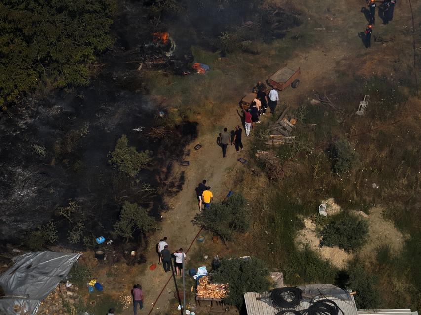 Çiftlikköy'de arazi yangını