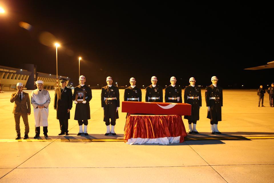 Piyade Uzman Çavuş Serinkan'ın naaşı memleketi Denizli'ye getirildi