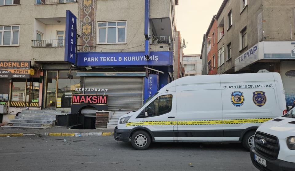 Silahlı çatışmada 1'i polis 2 kişi hayatını kaybetti, 2 kişi yaralandı