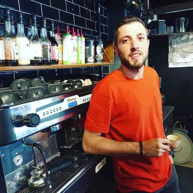 Tıra çarpan otomobilin sürücüsü hayatını kaybetti