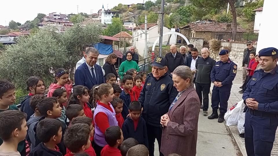 Nazilli Kaymakamı en uzak mahalledeki öğrencileri unutmadı