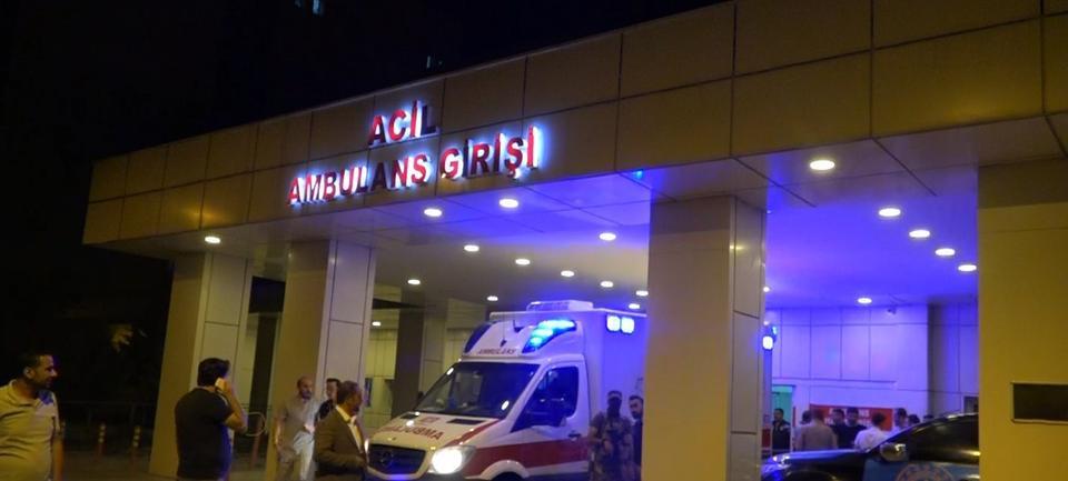Takla atan otomobilin sürücüsü ağır yaralandı