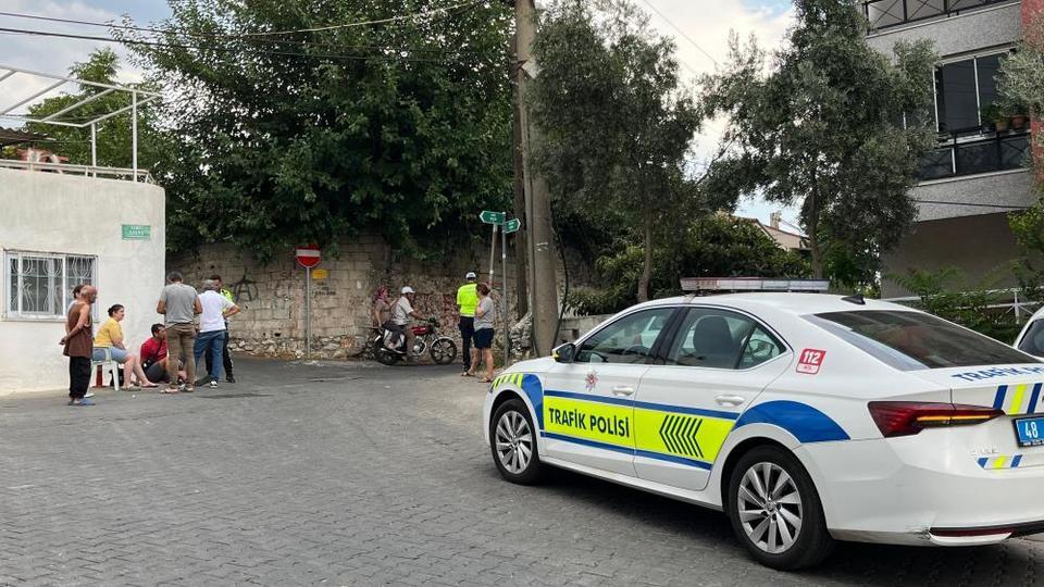 Otomobil ile motosiklet çarpıştı: 2 yaralı