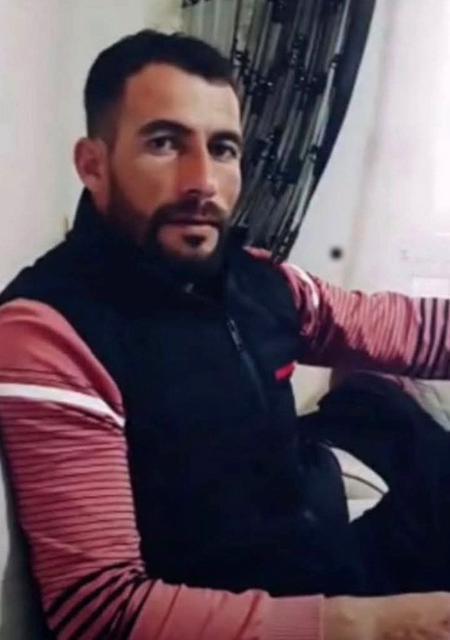 Otomobil yayalara çarptı: 1 ölü, 1 yaralı