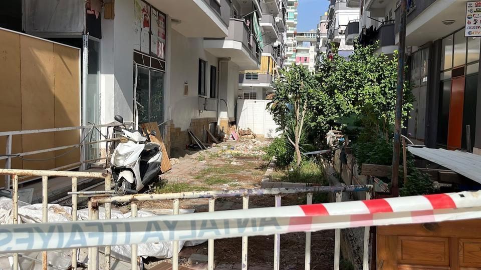 ALANYA'DA TARTIŞTIĞI KIZ KARDEŞİNİ BALKONDAN ATTI, ARDINDAN İNTİHAR ETTİ