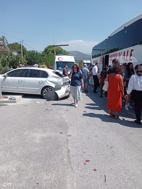Aydın’da yolcu otobüs otomobile çarptı