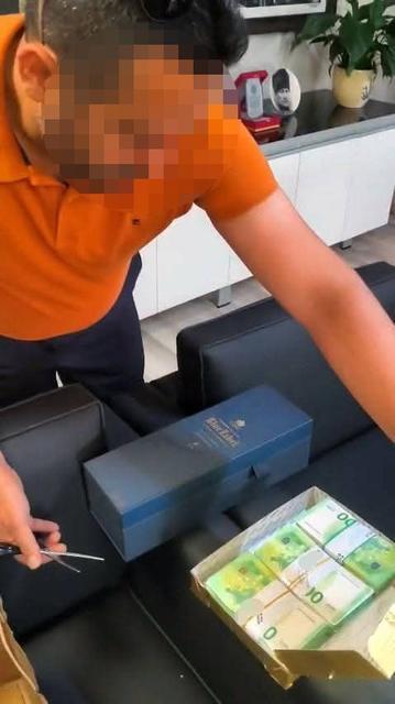 BAKLAVA KUTUSUNDA 110 BİN EURO RÜŞVET İDDİASIYLA MAHKEMEYE SEVK EDİLEN BAŞKAN YARDIMCISI TUTUKLANDI