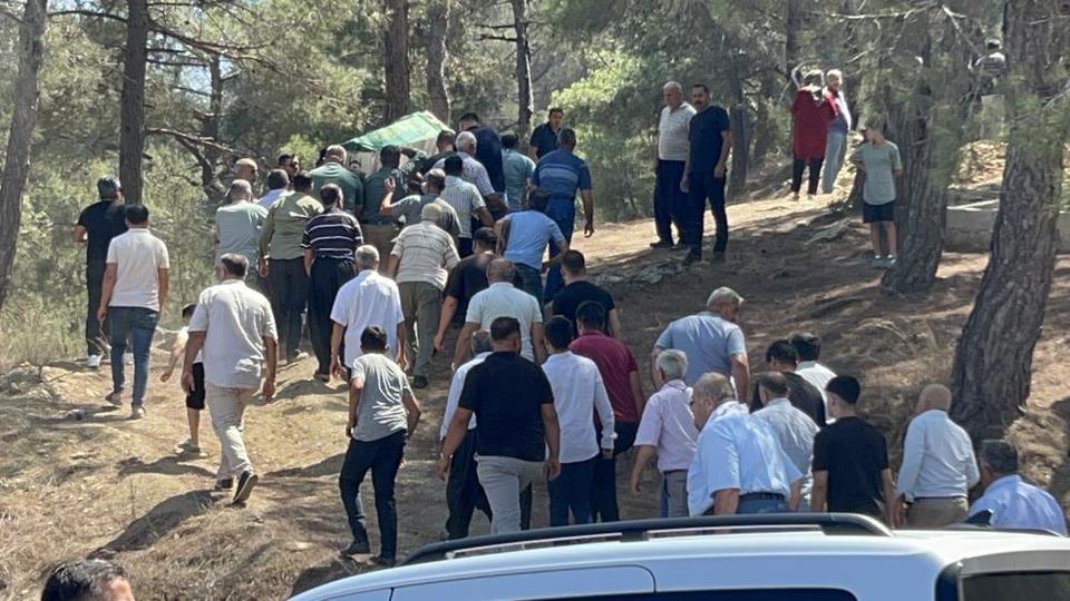 Düğün yolunda feci kaza: Anne ve kızı yan yana toprağa verildi