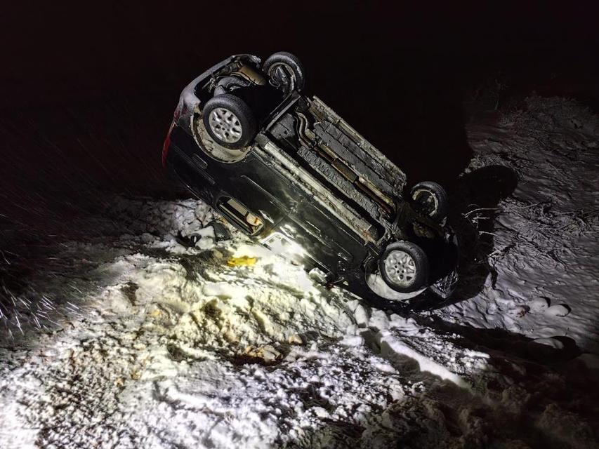 Kontrolden çıkan araç şarampole devrildi, 5 yaralı