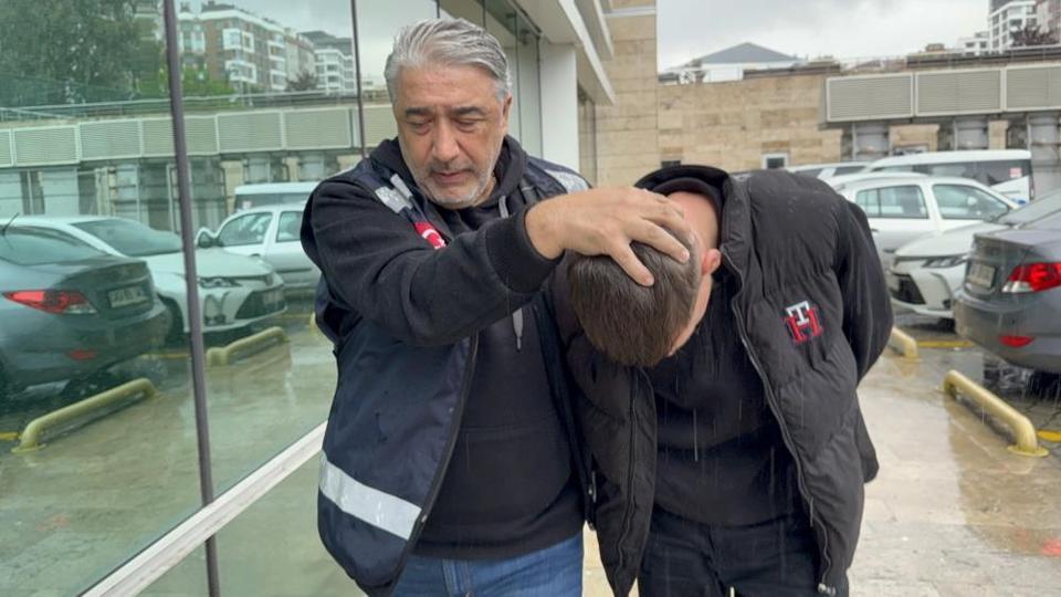 Kamyonetin çarptığı 2 kız çocuğu hayatını kaybetti