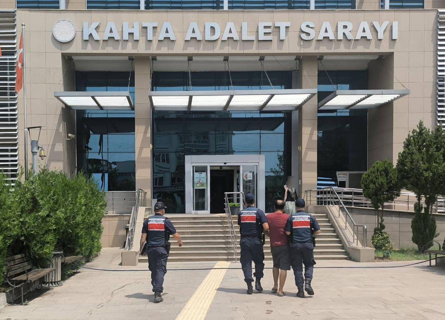 21 kilo 600 gram kubar esrarla yakalandı