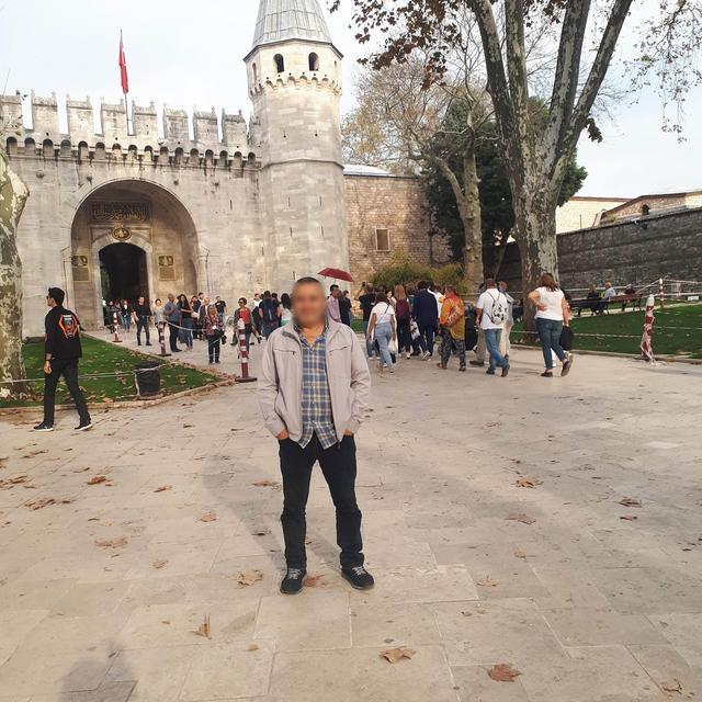 Önce komşusunun sonra da kendi canına kıydı