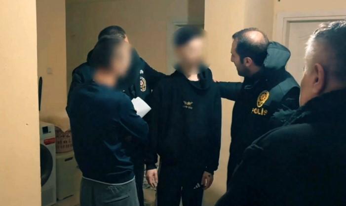 Telefonda aradıkları 4 kişiyi dolandıran şahıslar tutuklandı