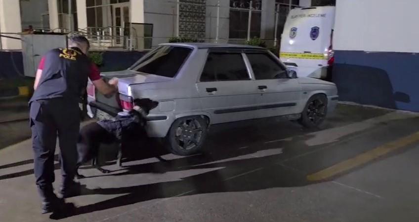 200 bin TL’lik otomobilden 2 buçuk milyon TL’lik kokain çıktı