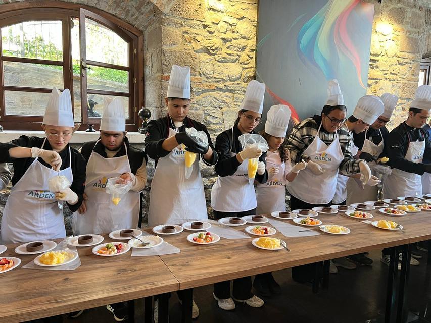 Söke'de özel öğrenciler hünerlerini sergiledi