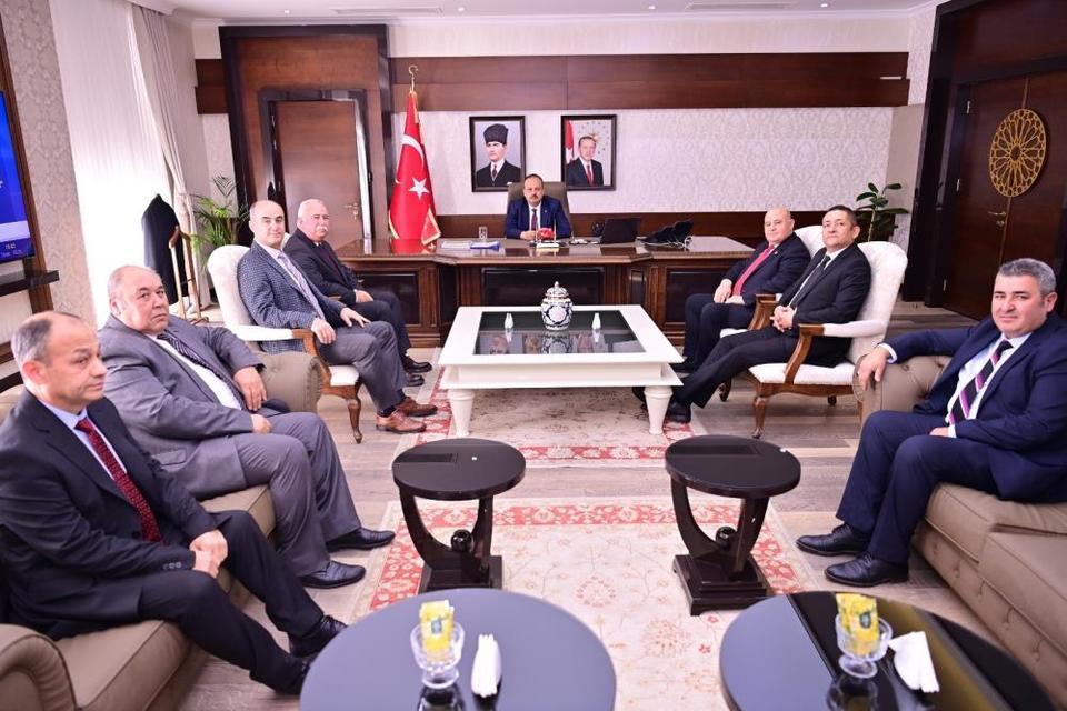 Güven tazeleyen Başkan Özmeriç, şoför esnafı için saha çalışmalarına başladı