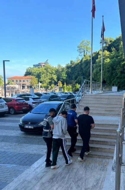 Fuhuş operasyonunda 2 tutuklama