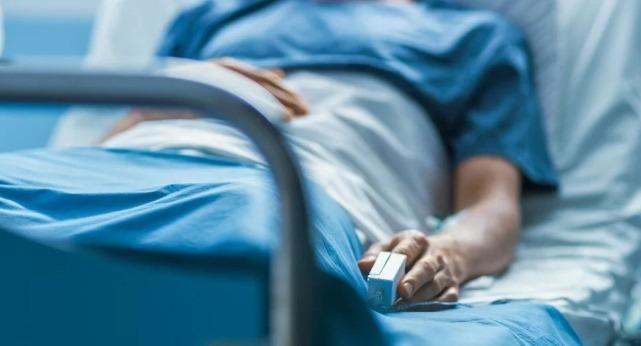 Mide ağrısını gıda zehirlenmesi sandı, 36 saat sonra öldü