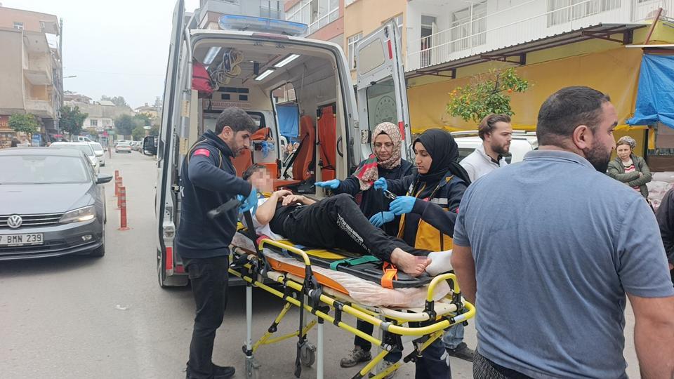 Otoparka dönen otomobil ile motosiklet çarpıştı: 1 yaralı