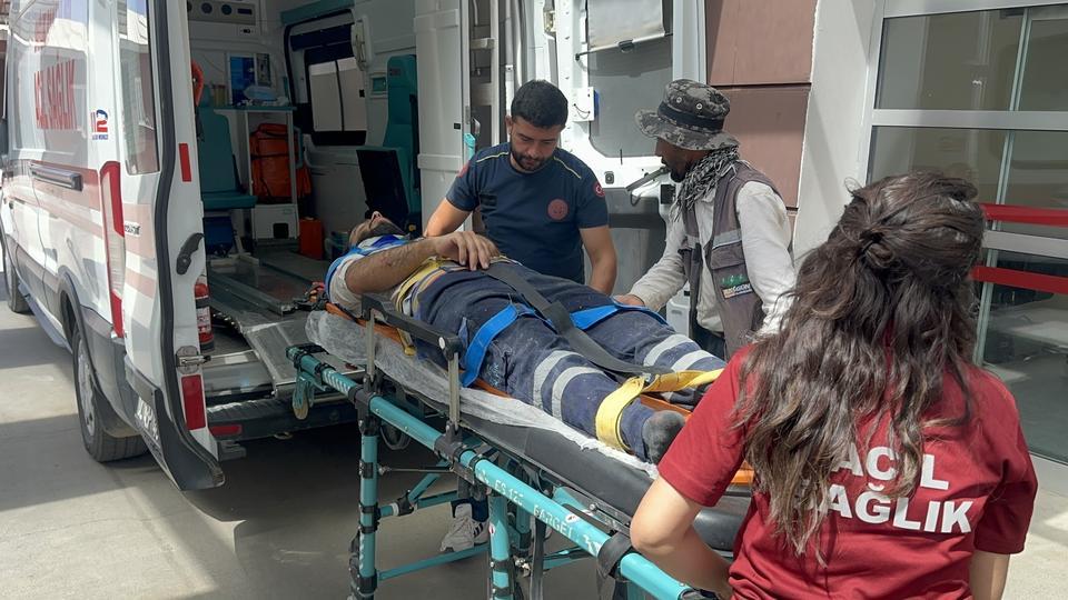 Yüksekten düşen işçi yaralandı