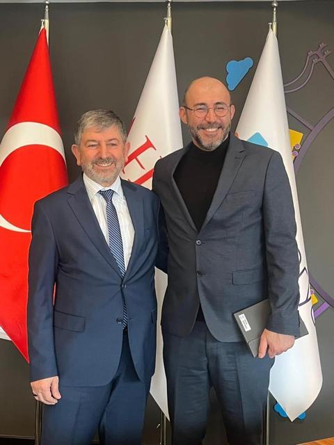 Başkan Zencirci, Ortaklar'ın doğalgazı için İstanbul'da