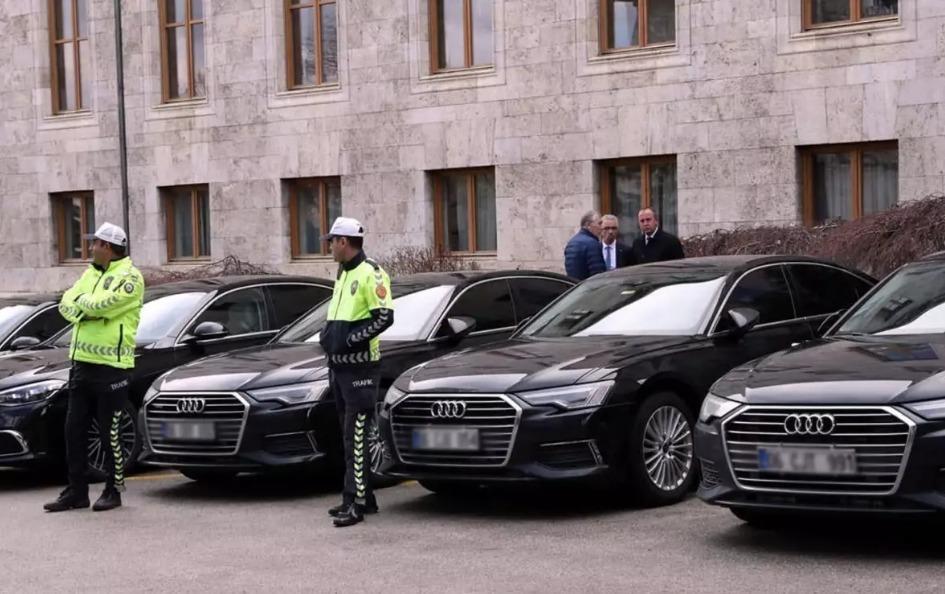 Milletvekillerine trafikte ''ömür boyu'' ceza muafiyeti