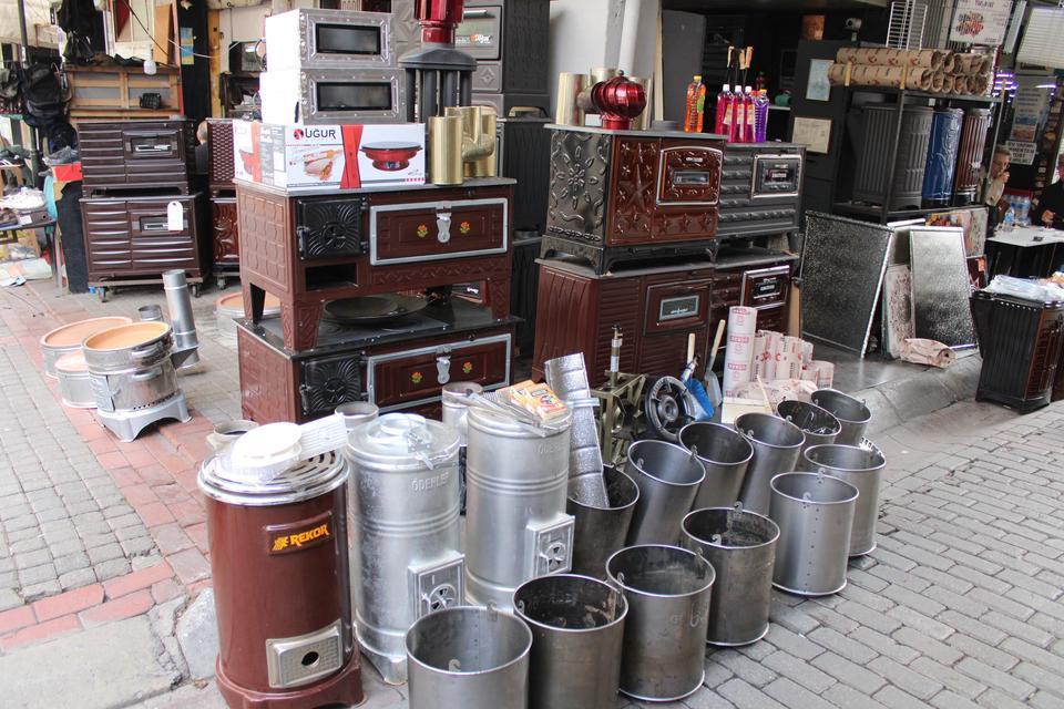 SOBA ARTIK İHTİYAÇTAN ÇOK, LÜKS BİR DEKOR HALİNE GELDİ ŞÖMİNE MODELLERİ YOĞUN İLGİ GÖRÜYOR