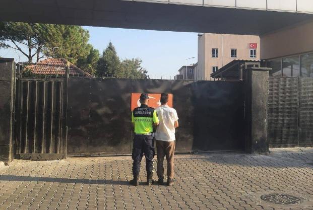 Aranan kişi Germencik gişelerinde yakalandı