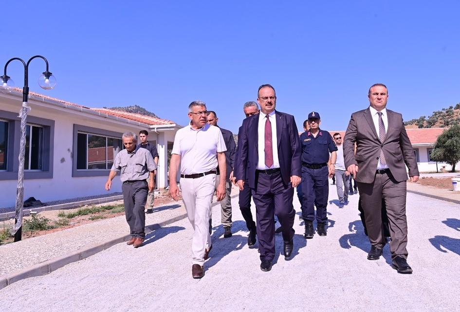 Vali Canbolat’tan Engelsiz Yaşam Merkezine ziyaret
