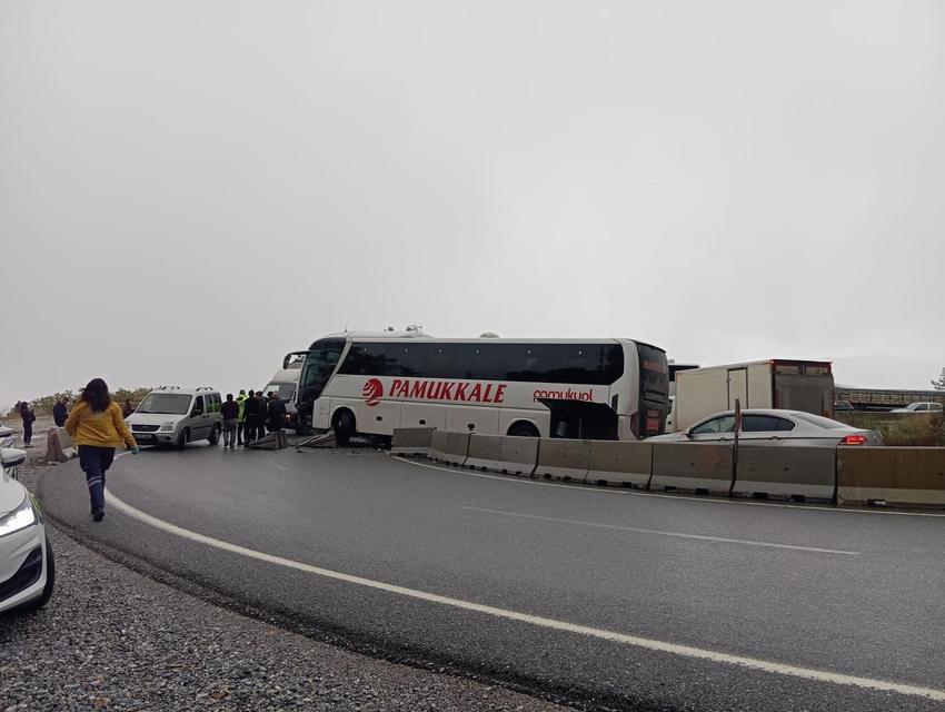 MUĞLA'DA OTOBÜS KAZASI: 5 YARALI
