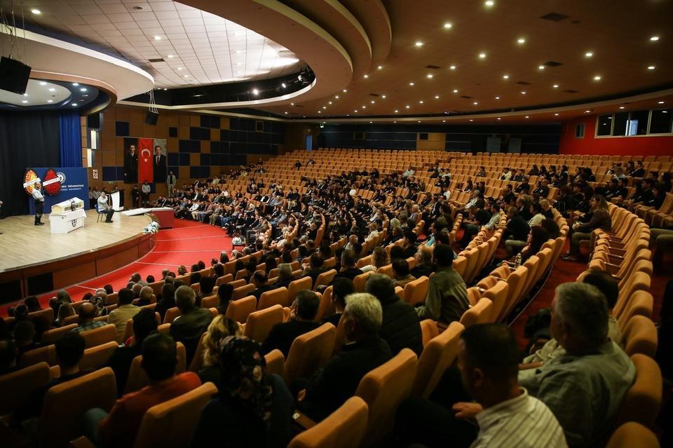 HAYATINI KAYBEDEN AKADEMİSYEN SON YOLCULUĞUNA UĞURLANDI