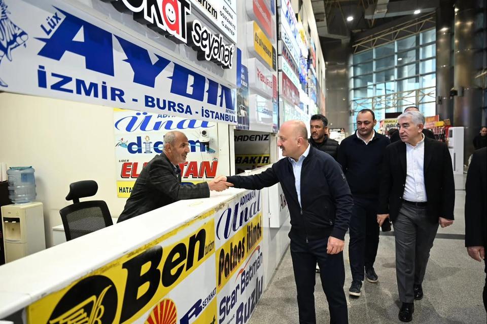 Aydın Valisi Varol'dan otogara sürpriz ziyaret