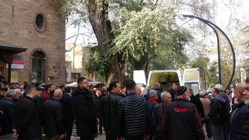 3 çocuk annesi kadın, boşanma aşamasındaki eşi tarafından öldürüldü