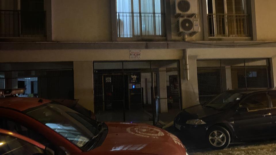 YEMEK YAPILIRKEN ÇIKAN YANGIN KORKUTTU