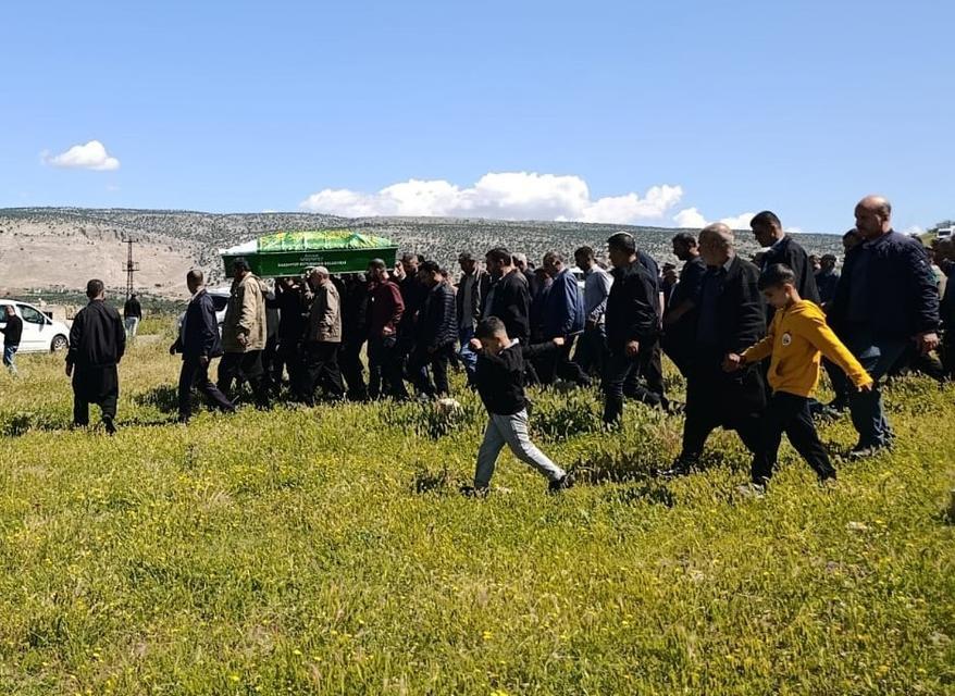 Geri manevra yaparken 1,5 yaşındaki torununu ezdi