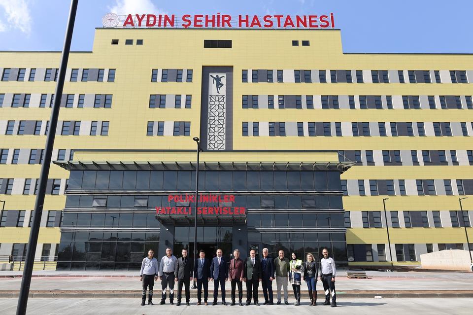 Aydın Şehir Hastanesi açılış için gün sayıyor