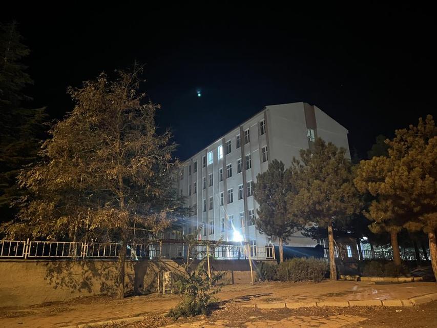 6 öğrenci yedikleri pastadan sonra hastanelik oldu