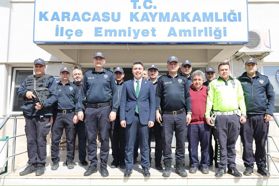 KAYMAKAM GÜNDOĞDU BAYRAMI GÖREVİ BAŞINDA GEÇİREN PERSONELLERİ UNUTMADI
