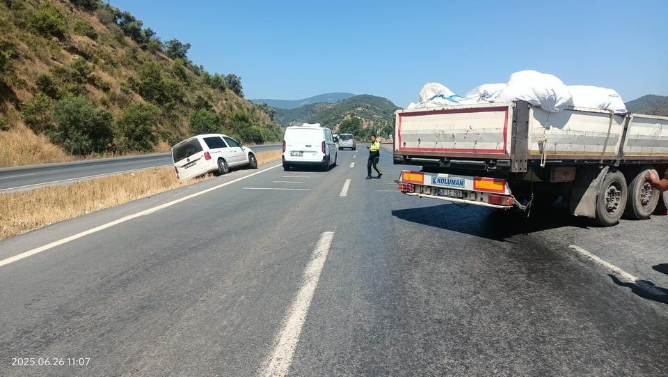 Milas-Söke Karayolu'nda trafik kazası