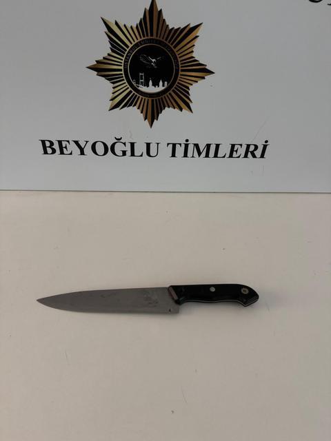 Laf atma kavgası kanlı bitti:1 ağır yaralı