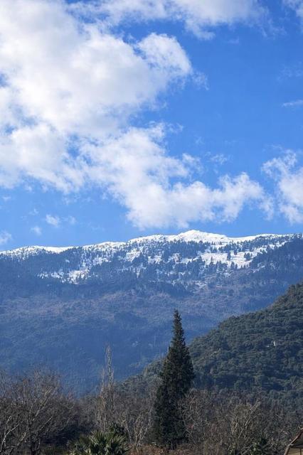 Madran Dağı beyaza büründü: Bozdoğan’da yeni yılın ilk kar manzarası büyüledi